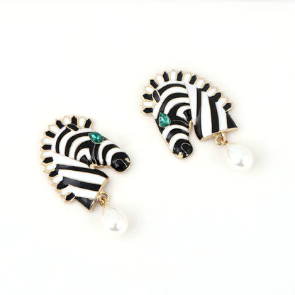 Zebra Head With Pearl Dangle Pin earrings JLT13297
