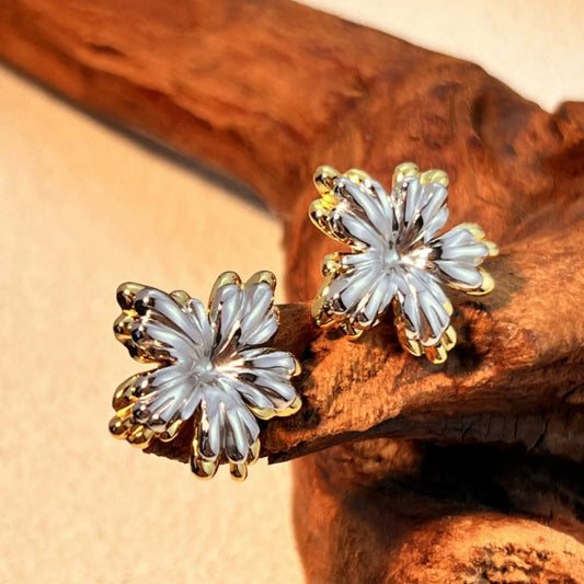 DuoTone Flower Stud Earrings JLT13301