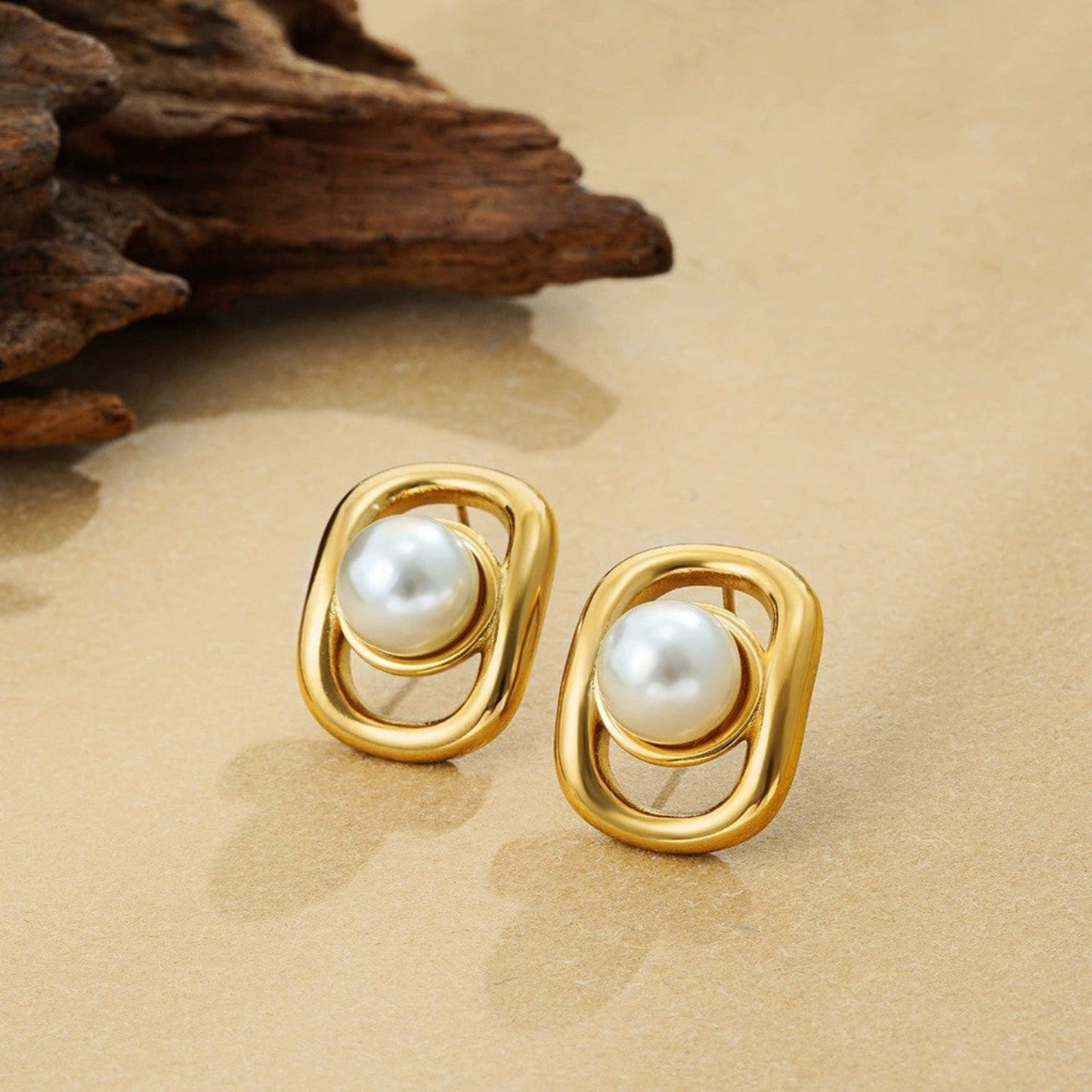 Golden Oval Pearl Studs JLT13393