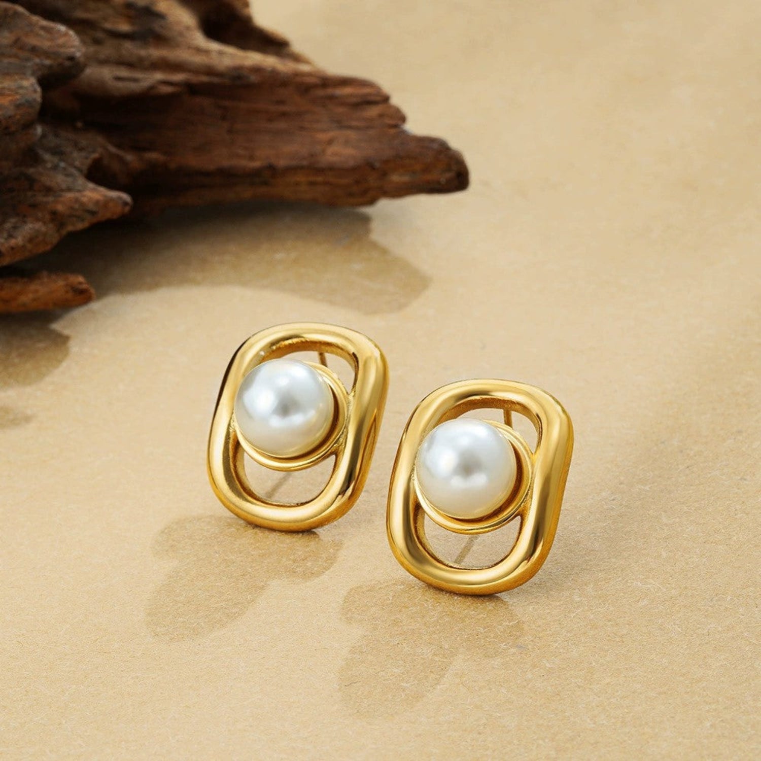Golden Oval Pearl Studs JLT13393