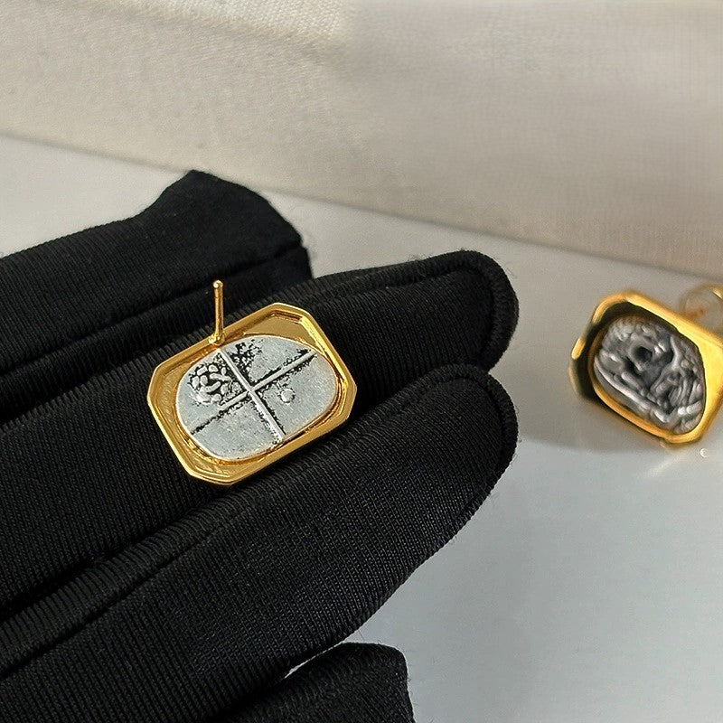 Vintage Coin Stud Earrings JLT13427