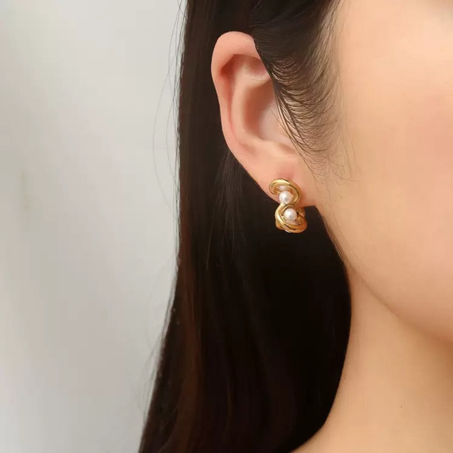 Golden Spiral Pearl Drop Earrings JLT13430
