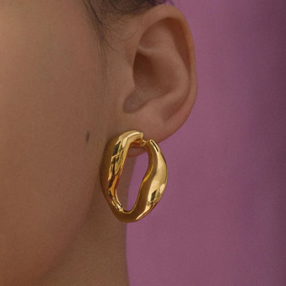 Oversized Oval Huggie Stud Earrings JLT13502