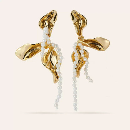 Abstract Gold Petal Pearl Drops jlt13504