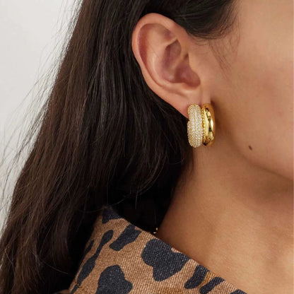 Plain and Crystal Stud Earrings jlt13510