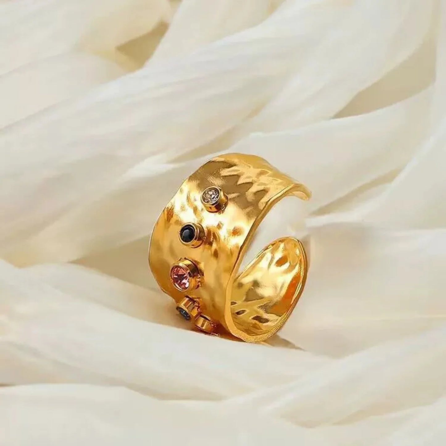 Hammered Artificial Ring with Multicolor Stones jltr0255