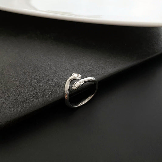 Vintage Hugging Hand Styled Silver Rings JLTR0420