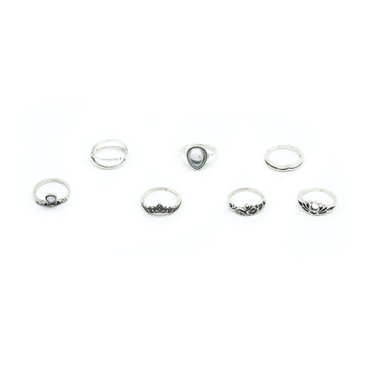 Ira Set Of 7 Midi Rings - Joker & Witch