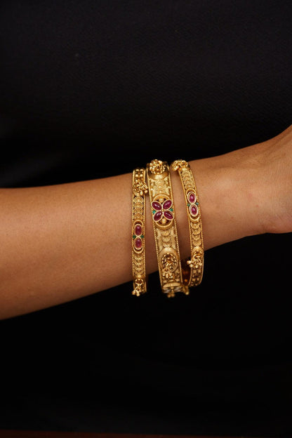 Kavia Slim Gold Bangle Set | Sone Pe Suhaga Collection - Attrangi