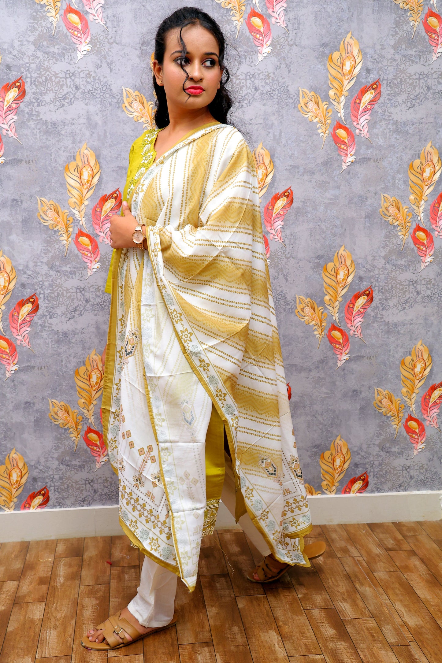 Green Rayon Kurti With Printed Dupatta For Women & Girls