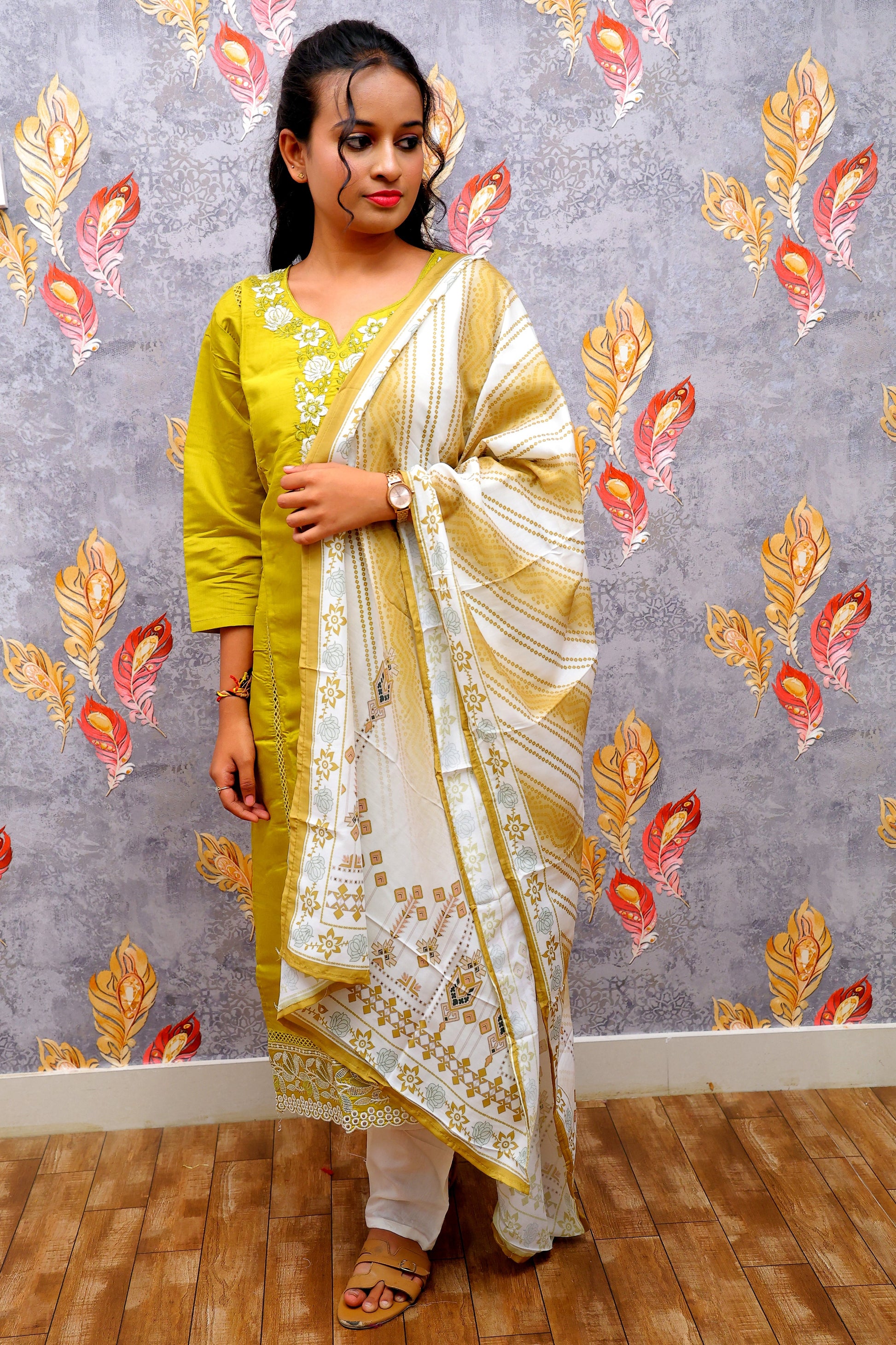 Green Rayon Kurti With Printed Dupatta For Women & Girls