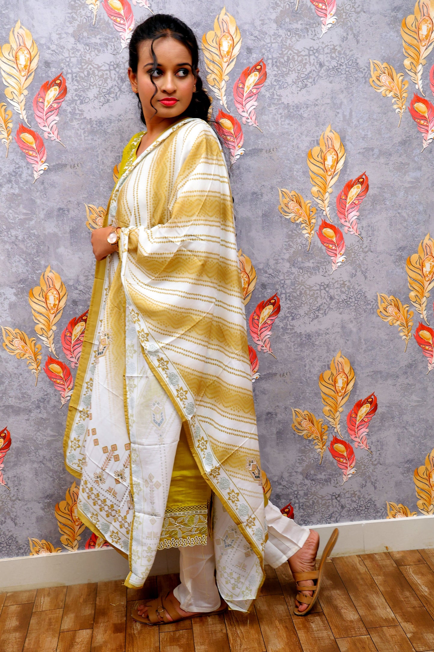 Green Rayon Kurti With Printed Dupatta For Women & Girls