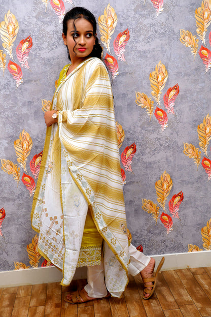 Green Rayon Kurti With Printed Dupatta For Women & Girls