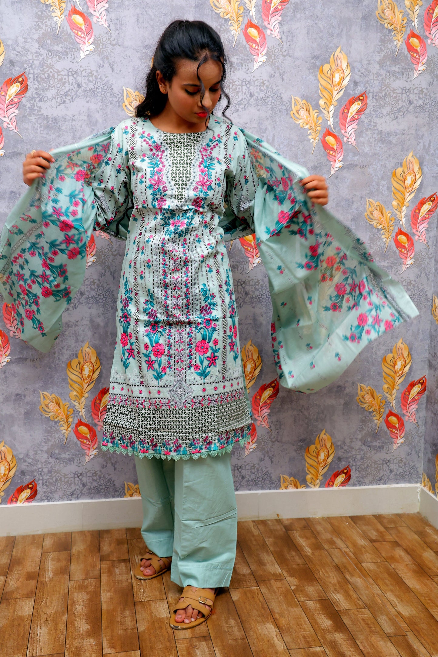 Light Grey Kurti With Floral Design For Women & Girls