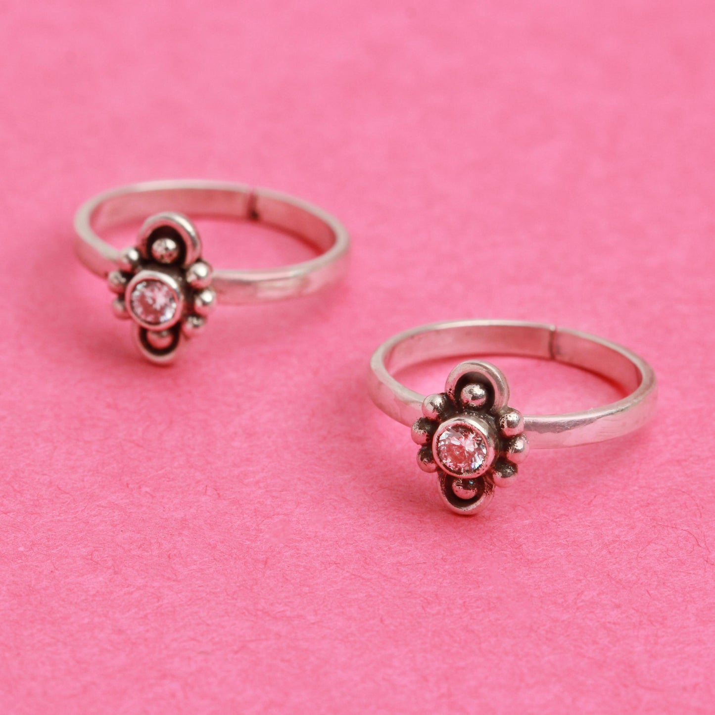 LITTLE FLOWER STONE TOE RING (Pair) Toe Rings - By Unniyarcha - Original Manufacturers of Silver Jewelry, Gold Plated Jewellery, Fashion Jewellery and Personalized Soul Bands and Personalized Jewelry