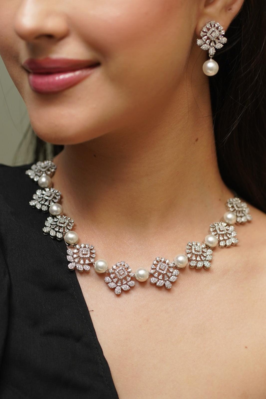 Marilyn Diamond Necklace Set with Pearls - Attrangi