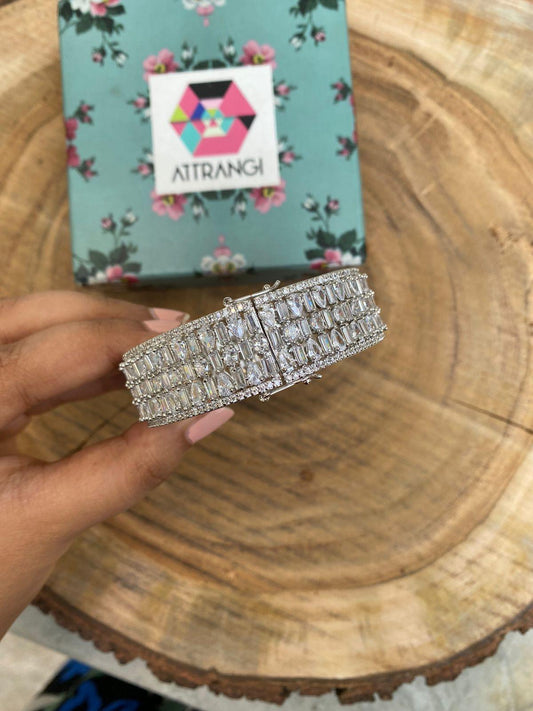 Mehek Diamond Kada - Attrangi