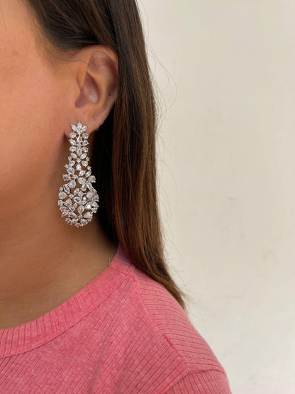 Mid-sized Stiff Earrings - Attrangi
