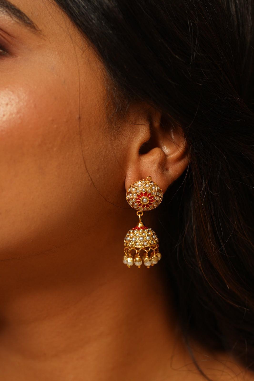 Mini Sona Moti Jhumki - Attrangi