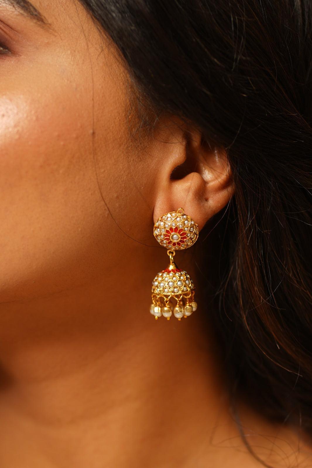 Mini Sona Moti Jhumki - Attrangi