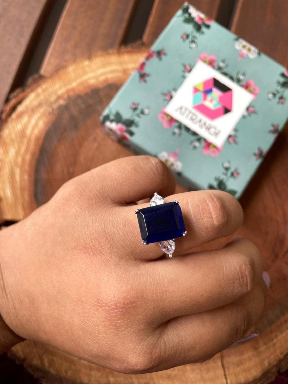 Nellora Classic Ring - Attrangi