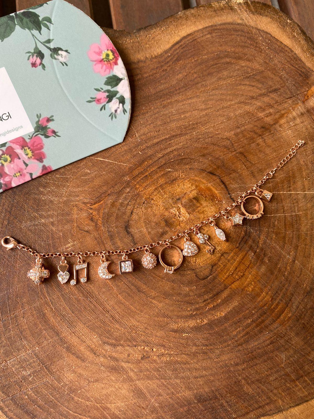 Nia Charm Bracelet - Attrangi