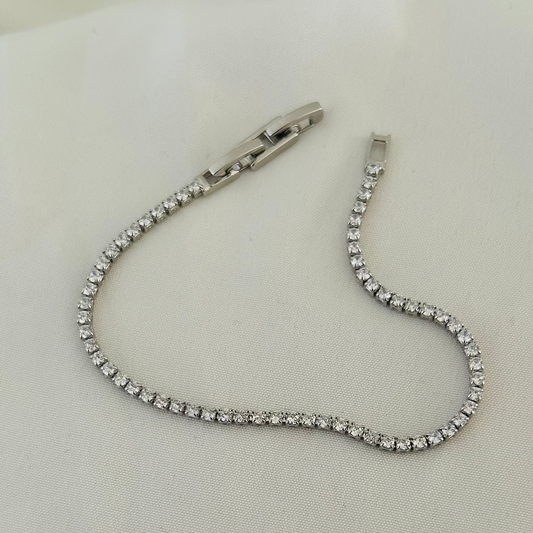 Silver bracelet with crystal stones