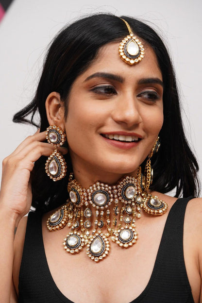 Sifra Bridal Choker Set | Victorian - Attrangi