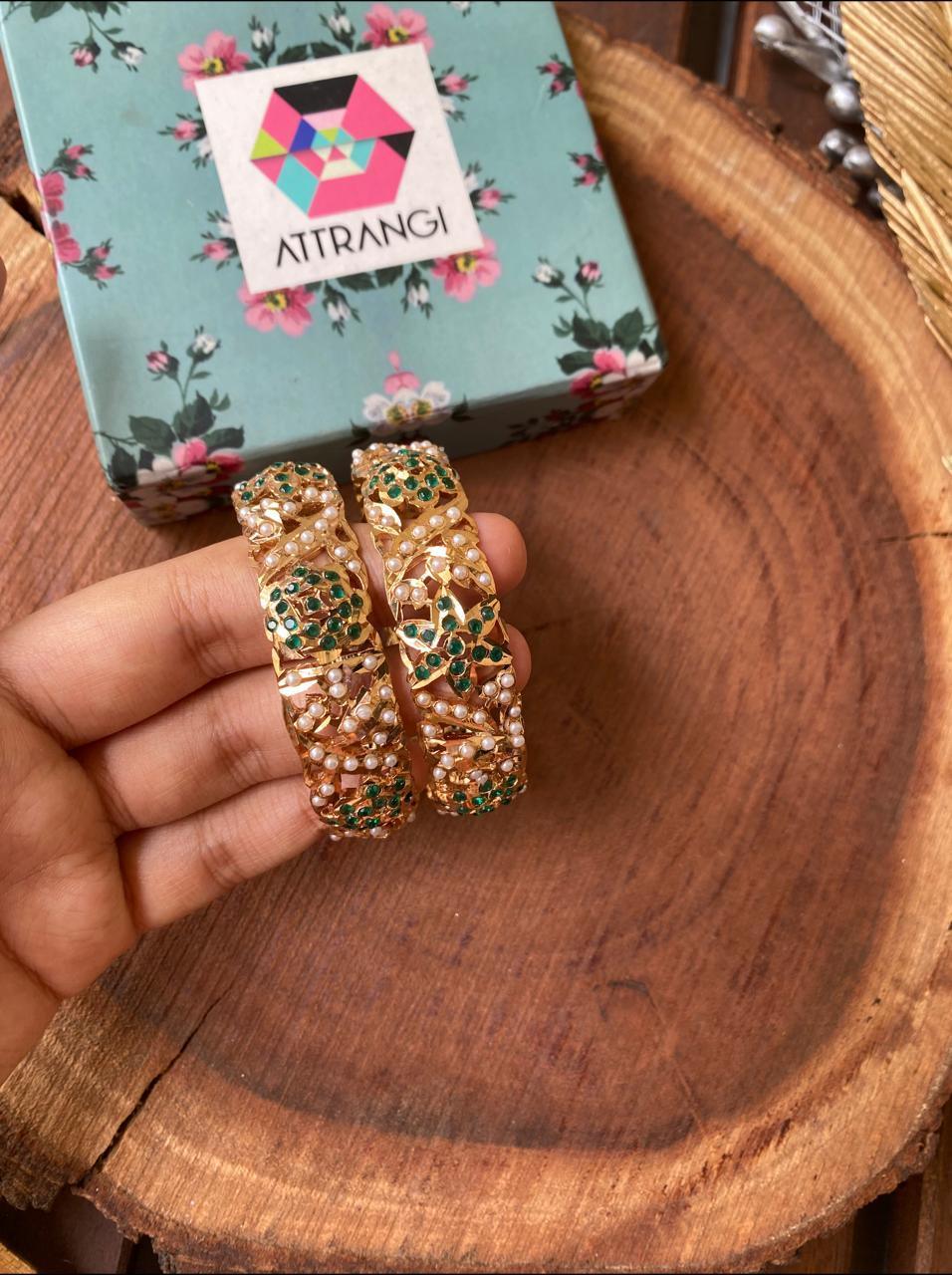 Sleek Jadaau Bangle - Attrangi