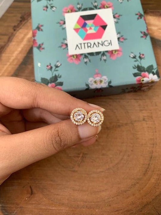 Small Round Solitaires Halo - Attrangi