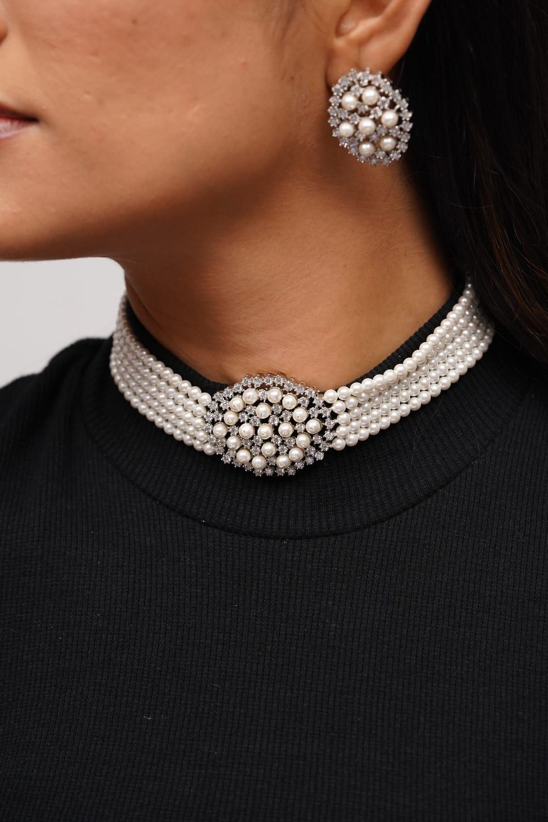 Snowlyn Pearl And Diamond Choker - Attrangi