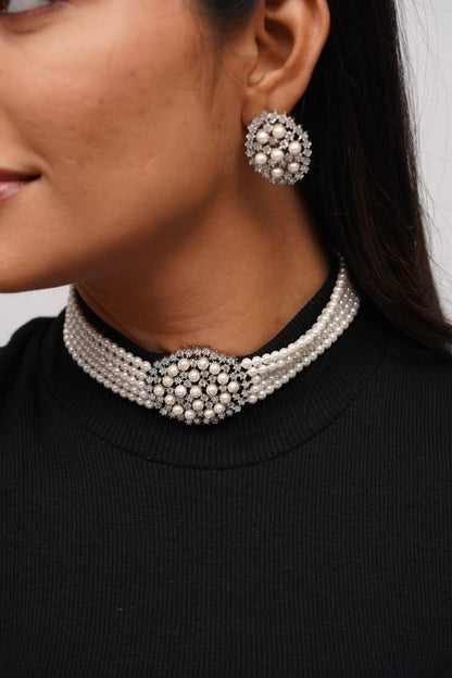 Snowlyn Pearl And Diamond Choker - Attrangi
