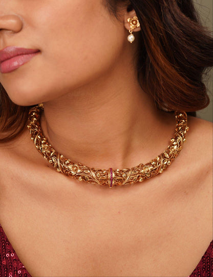 Sone Ki Hasli With Earrings - Attrangi