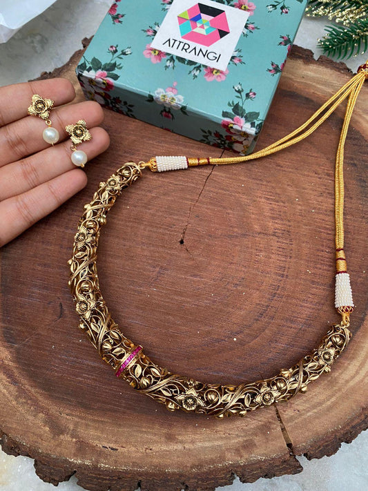 Sone Ki Hasli With Earrings - Attrangi