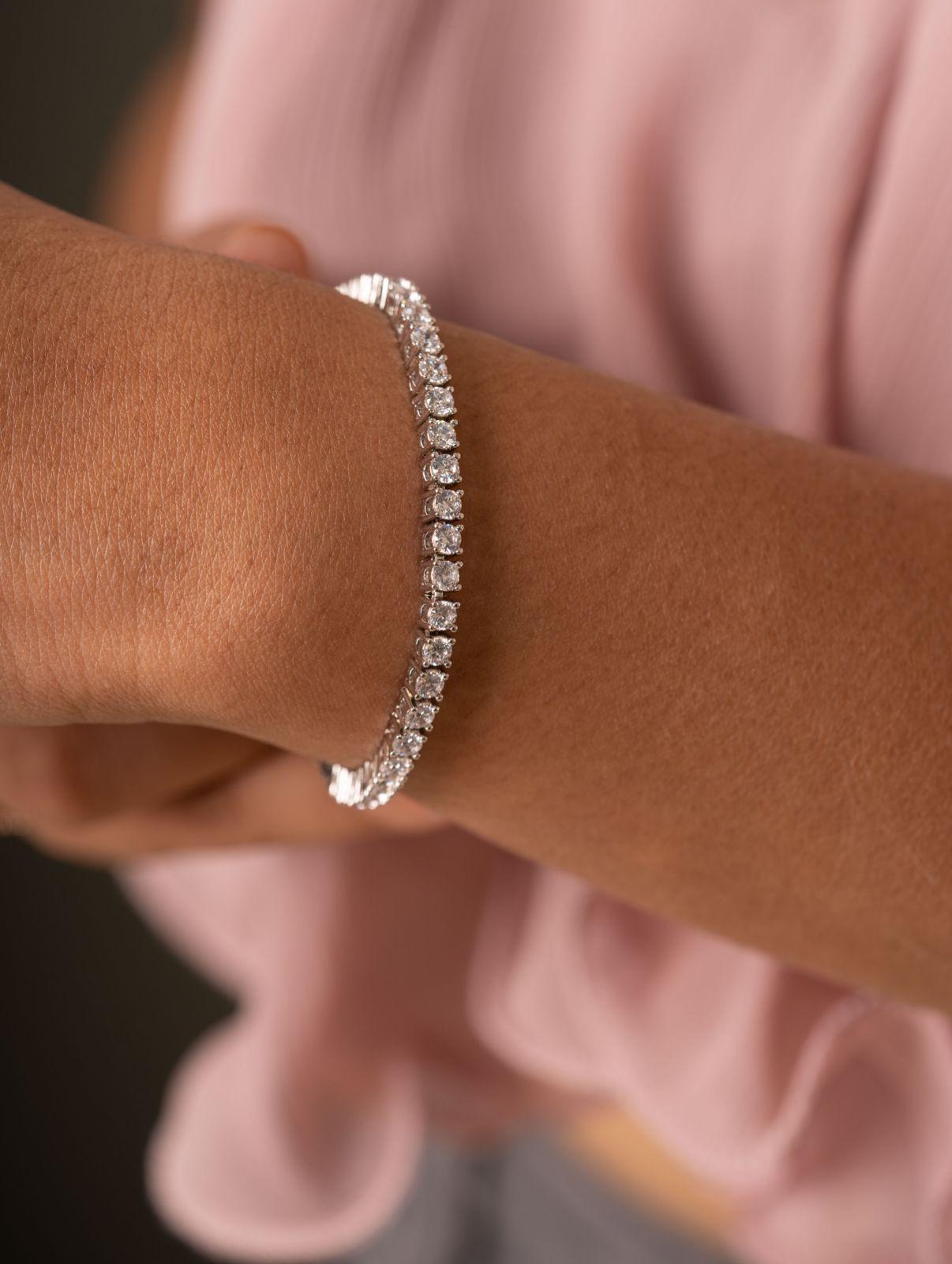 Staple Tennis Bracelet - Attrangi