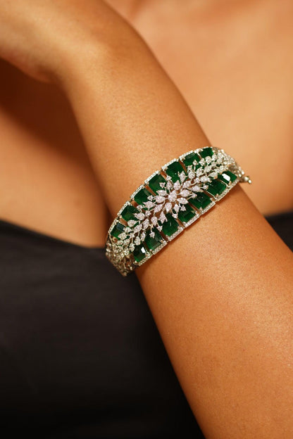 Starstruck Emerald Diamond Bracelet - Attrangi