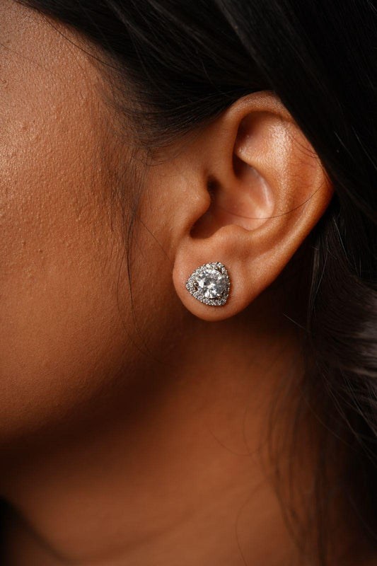 Triangle Solitaire Studs - Attrangi