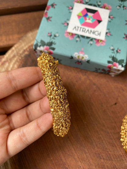 Triloka Traditional Kada - Attrangi