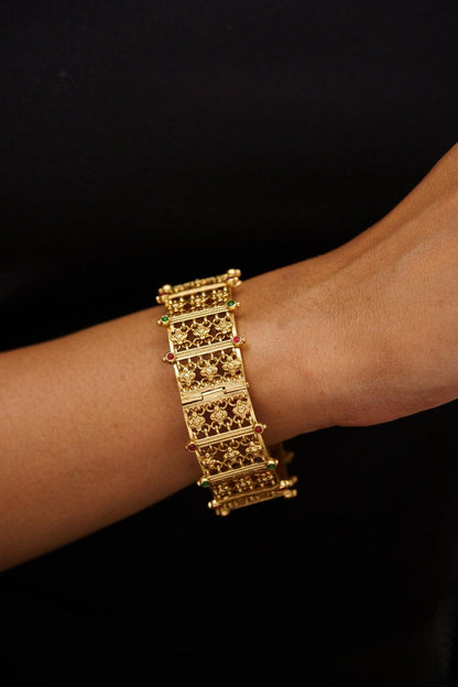 Trishira Gold Paatla Kada | Sone pe Suhaga Collection - Attrangi
