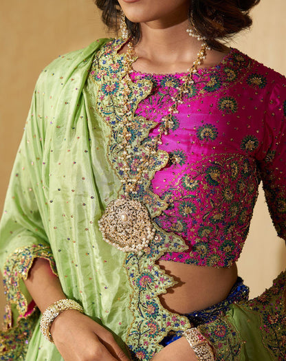 Zeenat Jadaau Rani Haar - Attrangi